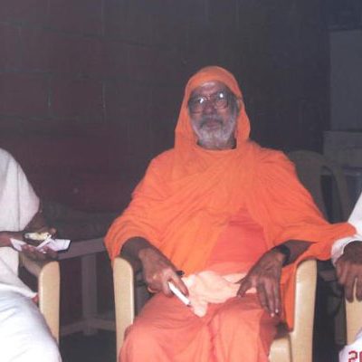 In Sringeri : Swamiji, Sw. Satya Gnanananda , Srinivas